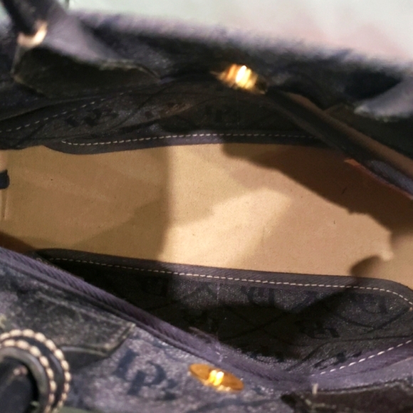 EUC DOONEY BOURKE SIGNATURE JACQUARD SATCHEL. - Picture 13 of 16